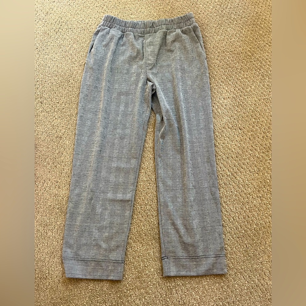 Woman’s Gray Pants